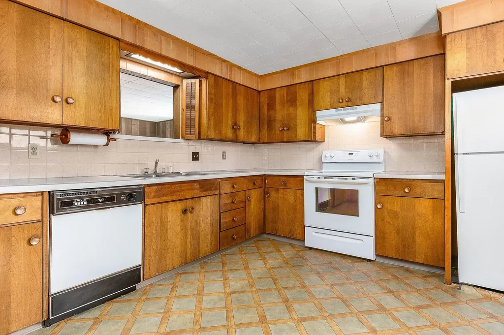 63 North Avenue Sanford ME 04073