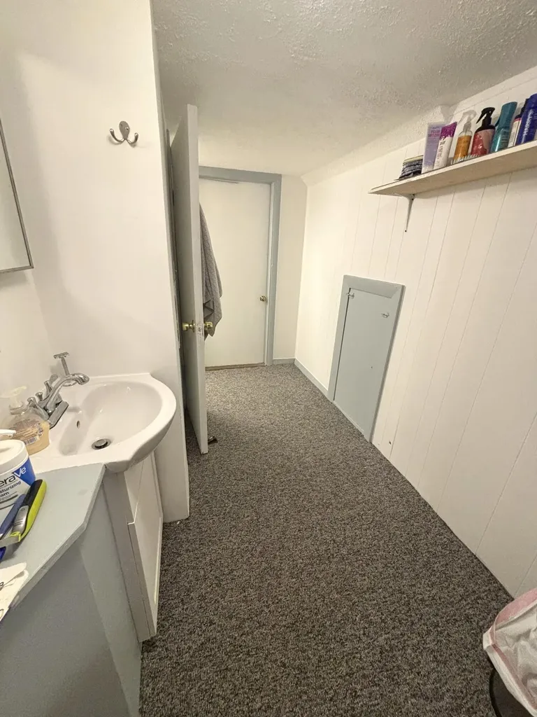 20 Temple Street Auburn ME 04210