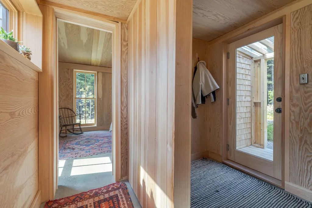 11 Sophies Way Tremont ME 04653