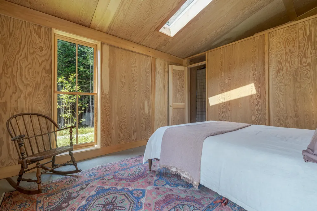 11 Sophies Way Tremont ME 04653