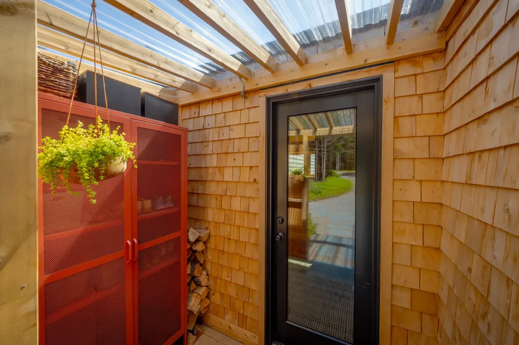 11 Sophies Way Tremont ME 04653