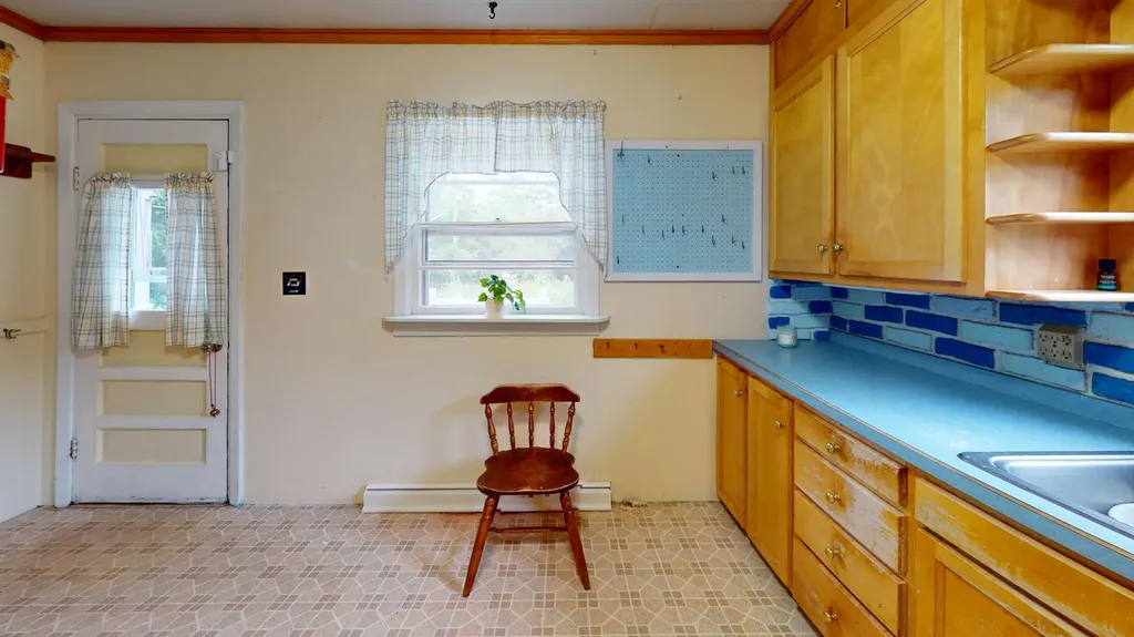685 Mohawk Road Lincoln ME 04457