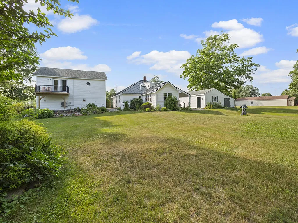 105 Bangor Road Benton ME 04901