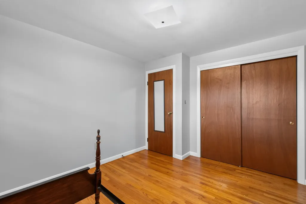 15 Vernon Road Cape Elizabeth ME 04107