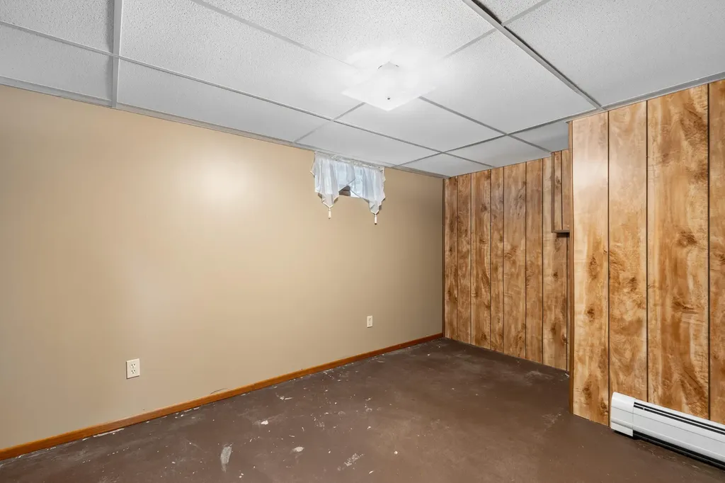 15 Vernon Road Cape Elizabeth ME 04107
