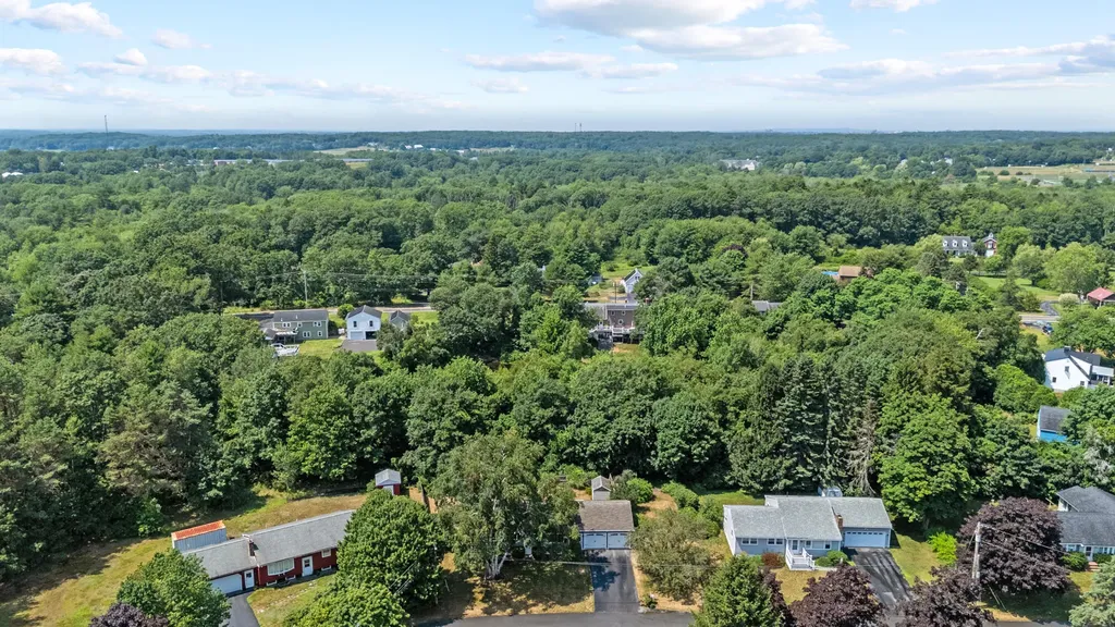 15 Vernon Road Cape Elizabeth ME 04107
