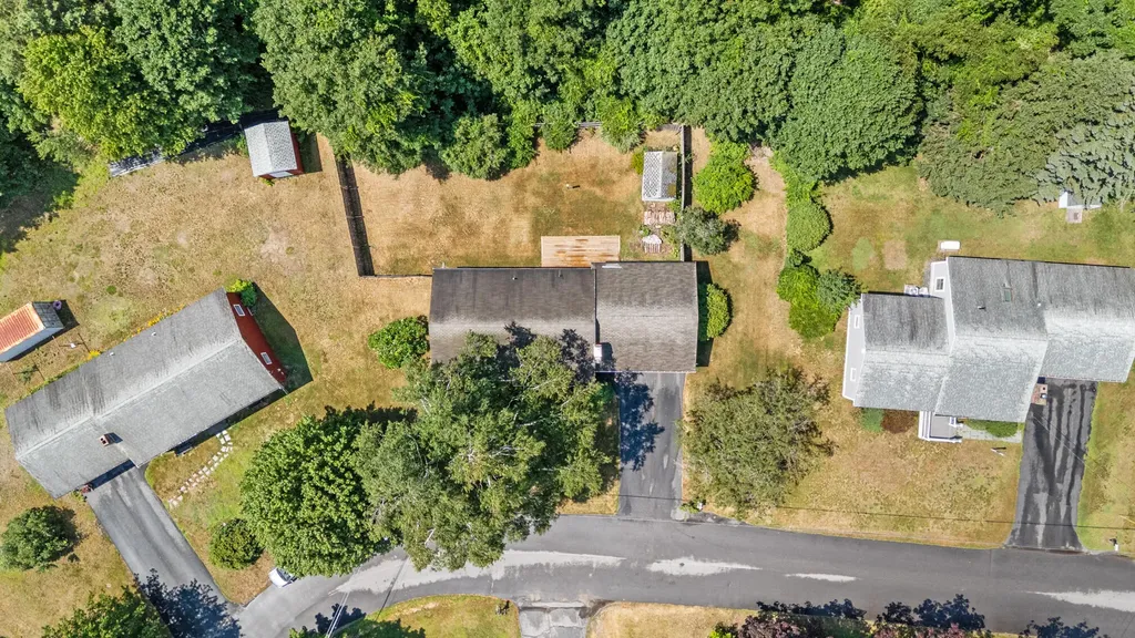 15 Vernon Road Cape Elizabeth ME 04107