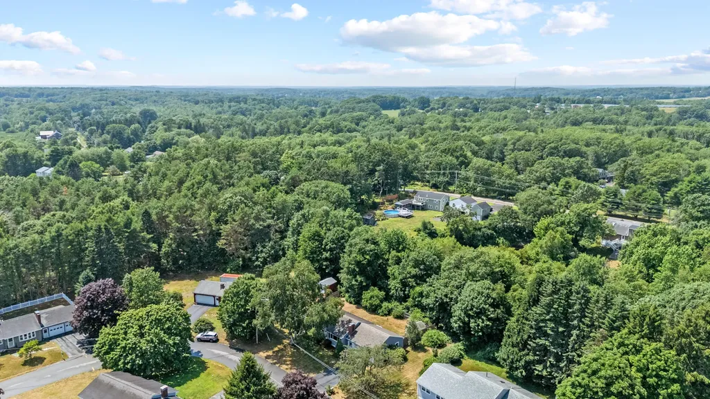 15 Vernon Road Cape Elizabeth ME 04107
