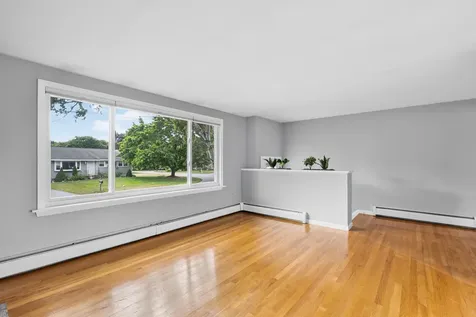 15 Vernon Road Cape Elizabeth ME 04107