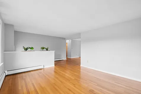 15 Vernon Road Cape Elizabeth ME 04107