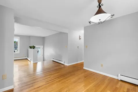 15 Vernon Road Cape Elizabeth ME 04107