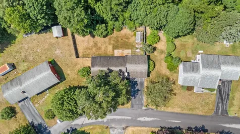 15 Vernon Road Cape Elizabeth ME 04107