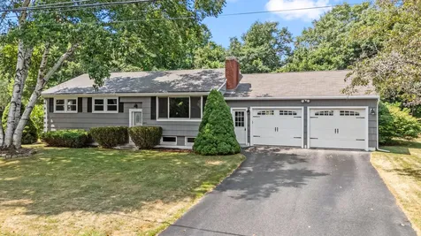 15 Vernon Road Cape Elizabeth ME 04107