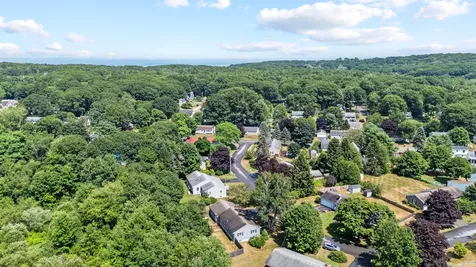 15 Vernon Road Cape Elizabeth ME 04107