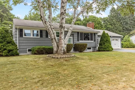 15 Vernon Road Cape Elizabeth ME 04107