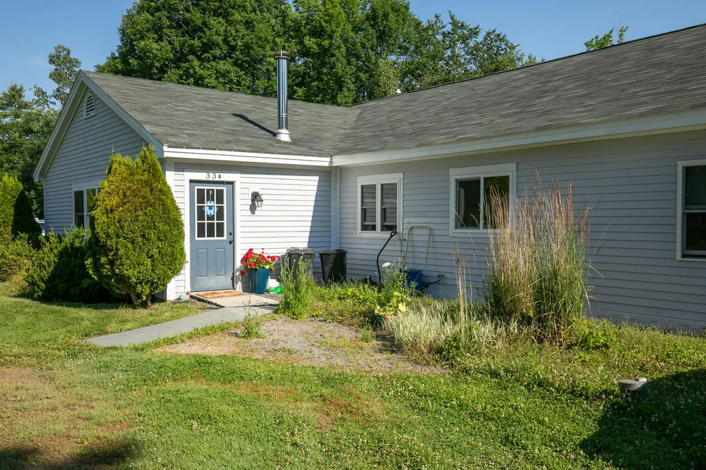 33 Manning Drive West Gardiner ME 04345