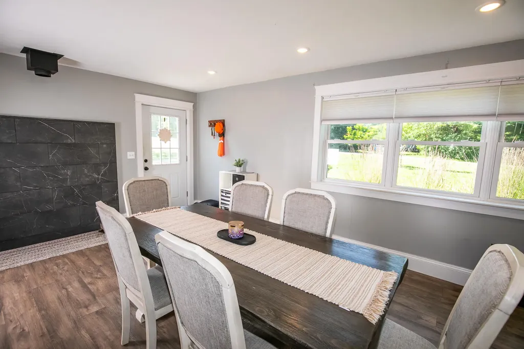 33 Manning Drive West Gardiner ME 04345