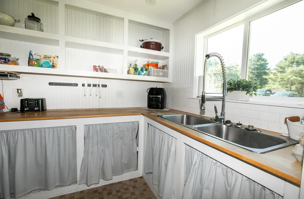 33 Manning Drive West Gardiner ME 04345