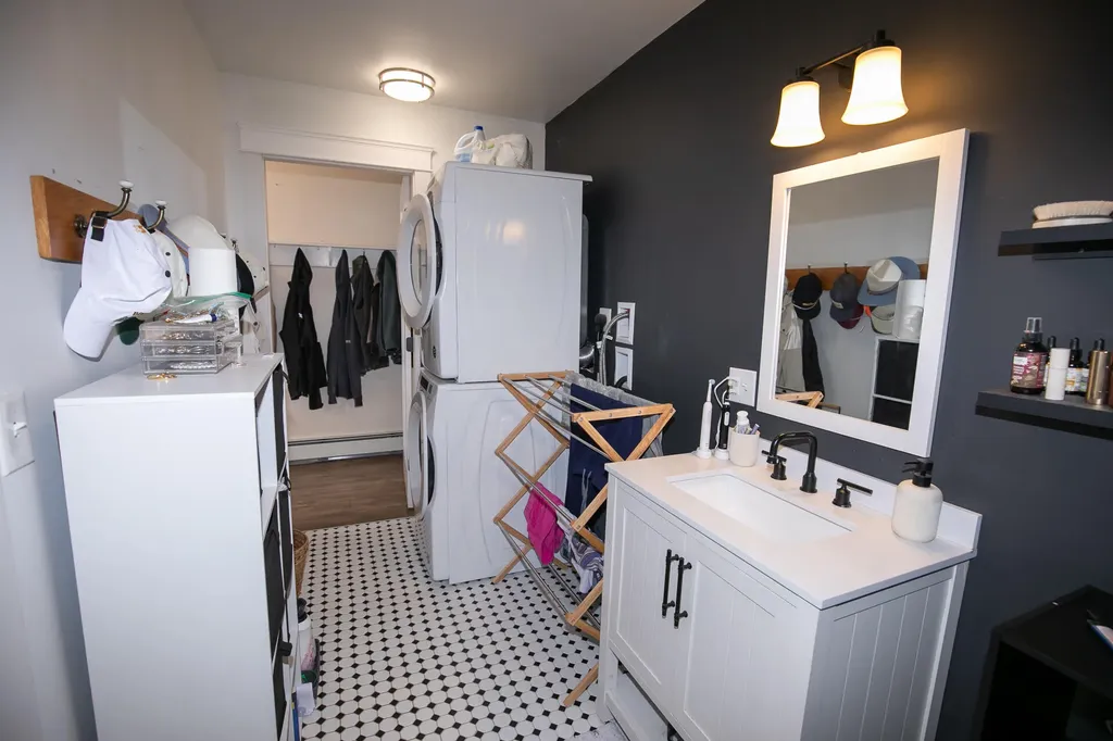 33 Manning Drive West Gardiner ME 04345