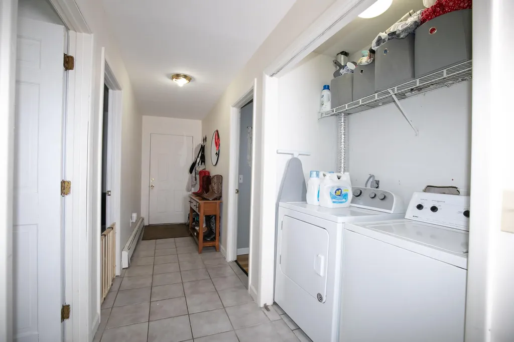 33 Manning Drive West Gardiner ME 04345