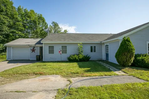 33 Manning Drive West Gardiner ME 04345