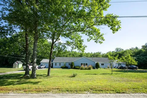 33 Manning Drive West Gardiner ME 04345