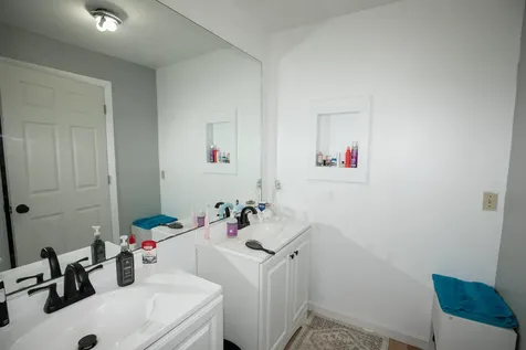 33 Manning Drive West Gardiner ME 04345