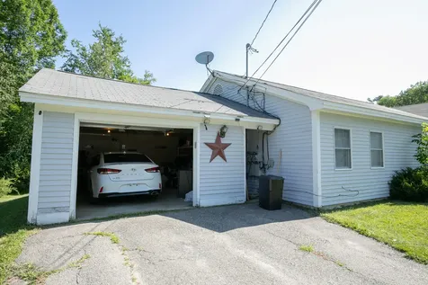 33 Manning Drive West Gardiner ME 04345