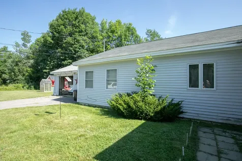 33 Manning Drive West Gardiner ME 04345