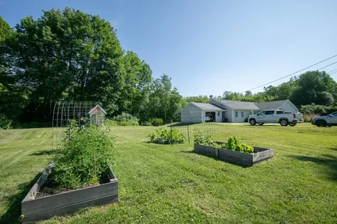 33 Manning Drive West Gardiner ME 04345
