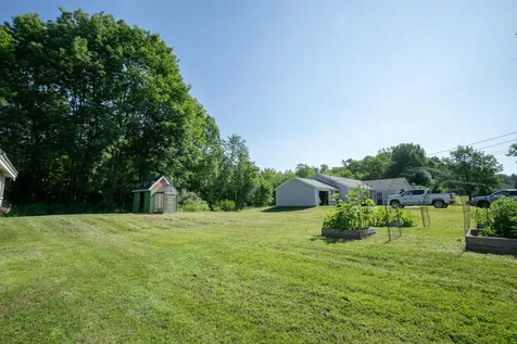 33 Manning Drive West Gardiner ME 04345