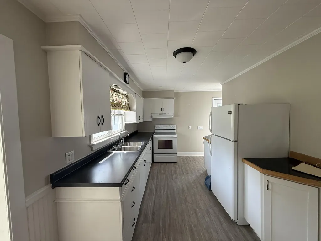 8 Broadlawn Drive Brewer ME 04412