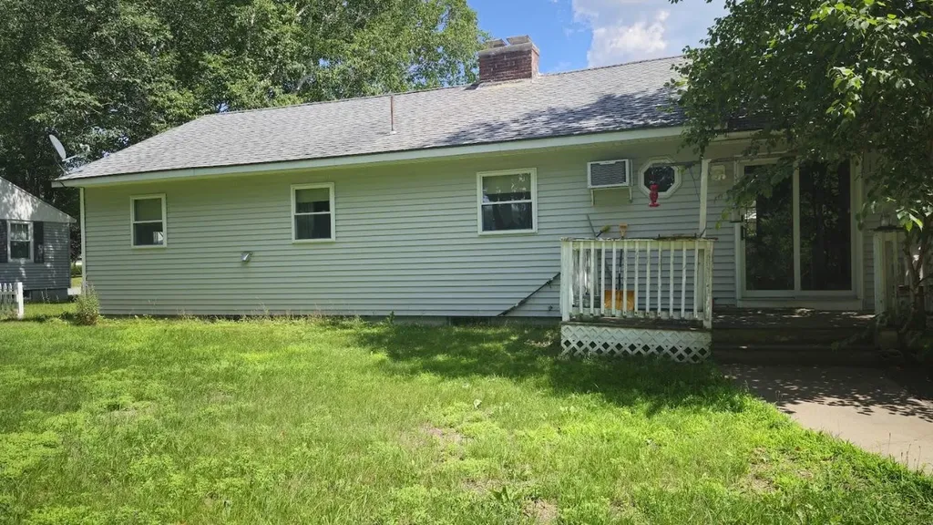14 New York Street Millinocket ME 04462