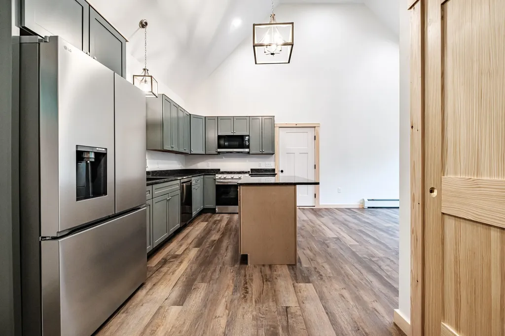 27 Powhatan Road Otisfield ME 04270