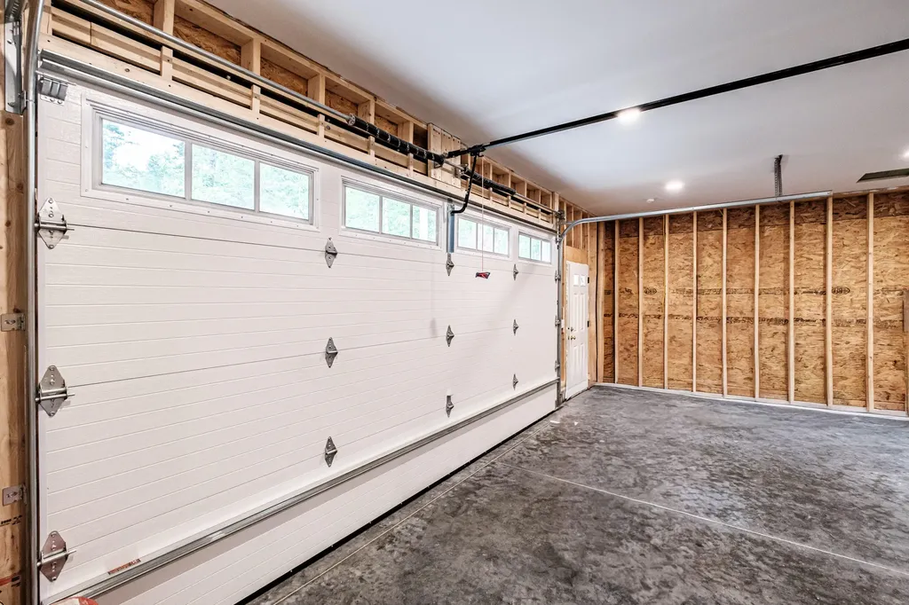 27 Powhatan Road Otisfield ME 04270