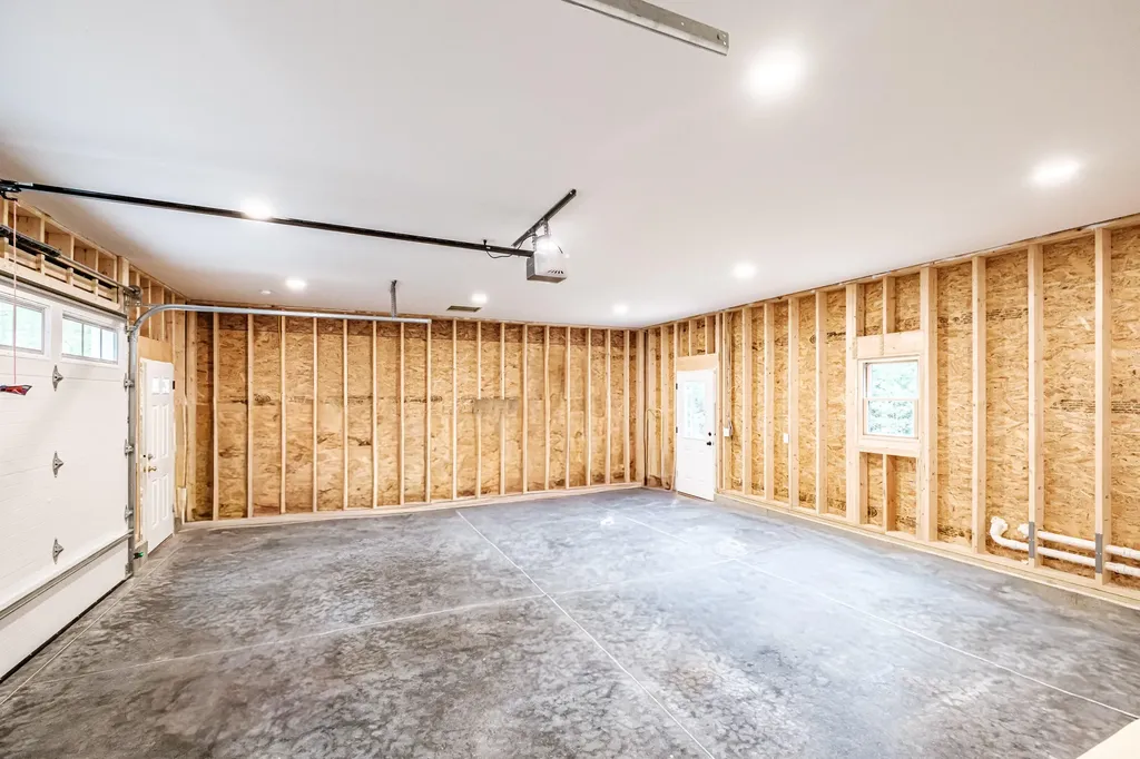 27 Powhatan Road Otisfield ME 04270