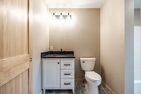 27 Powhatan Road Otisfield ME 04270