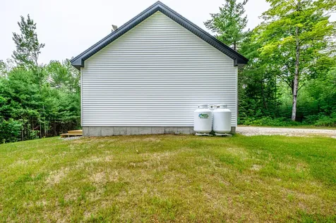 27 Powhatan Road Otisfield ME 04270
