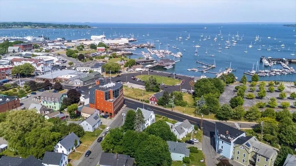 232 Main Street Rockland ME 04841