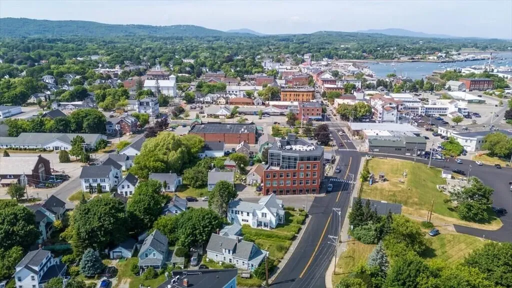 232 Main Street Rockland ME 04841
