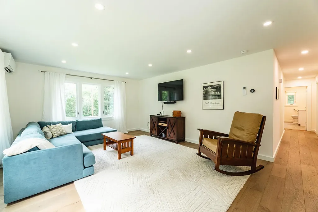 80 Camden Street Rockport ME 04856