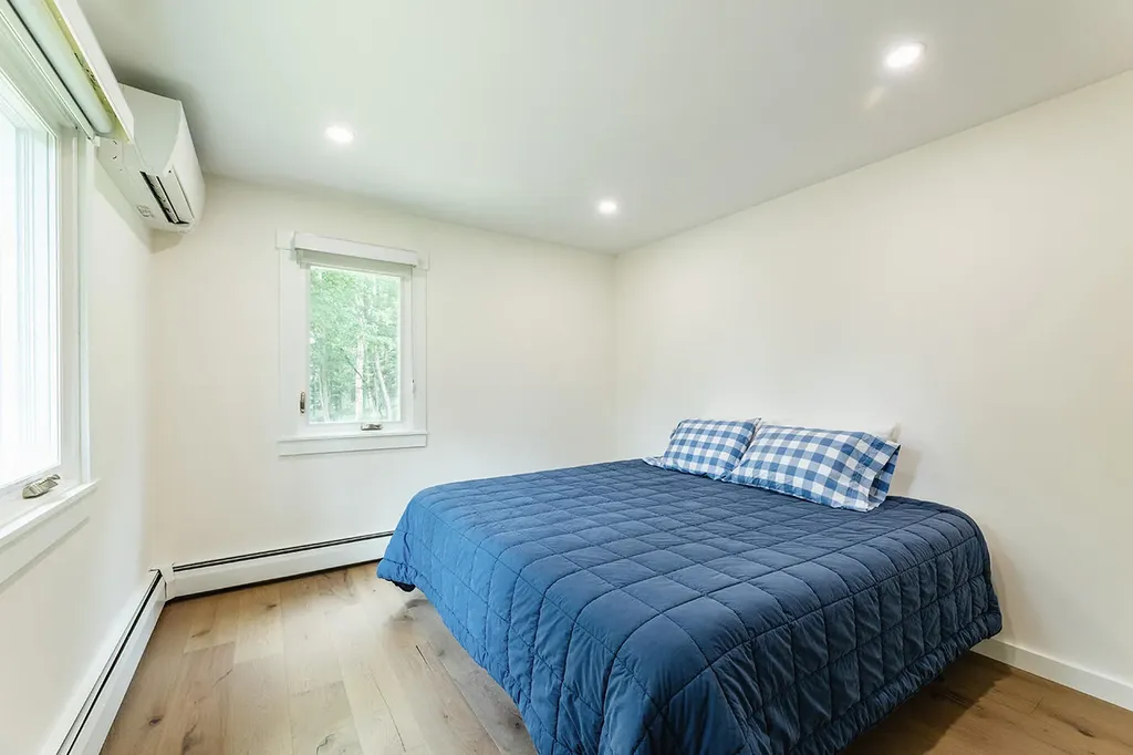 80 Camden Street Rockport ME 04856