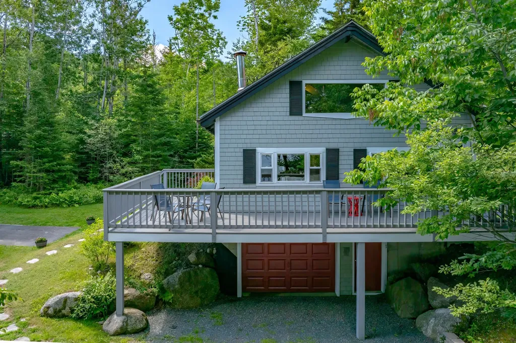 26 Hummingbird Lane Bar Harbor ME 04609