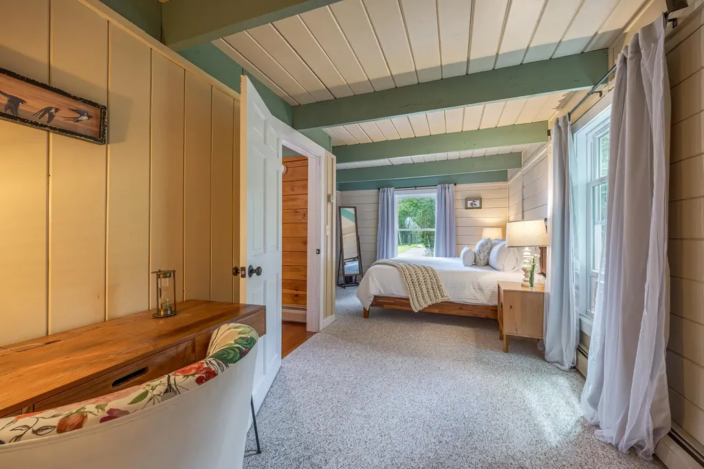 26 Hummingbird Lane Bar Harbor ME 04609
