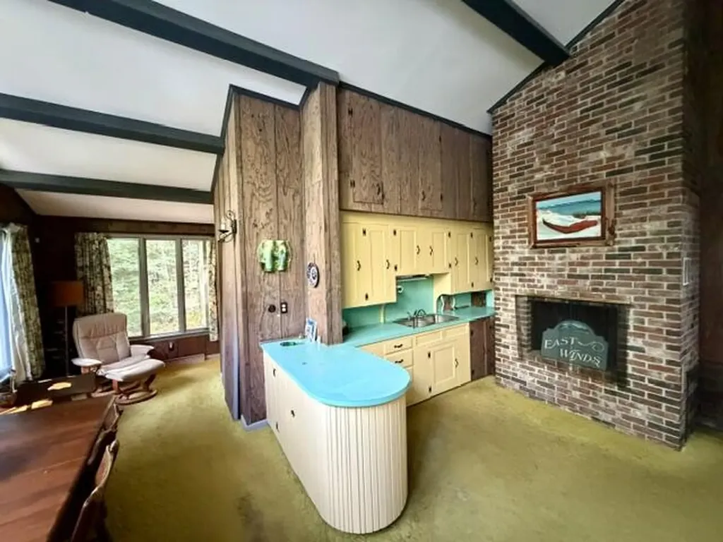 84 Heron Cove Oakland ME 04963