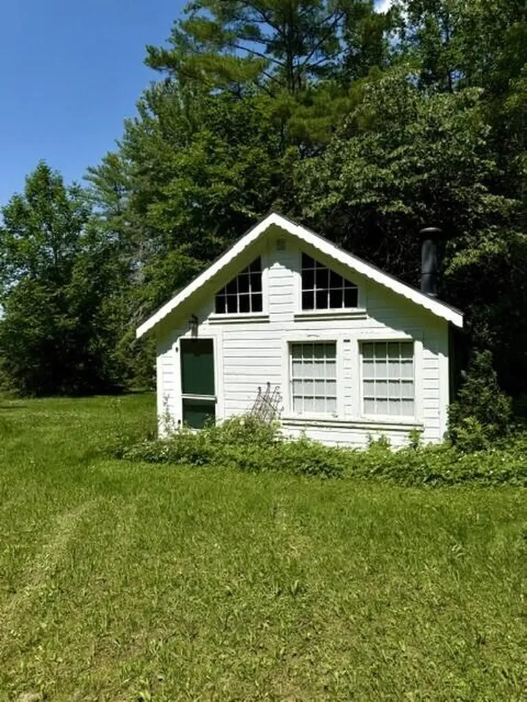 84 Heron Cove Oakland ME 04963