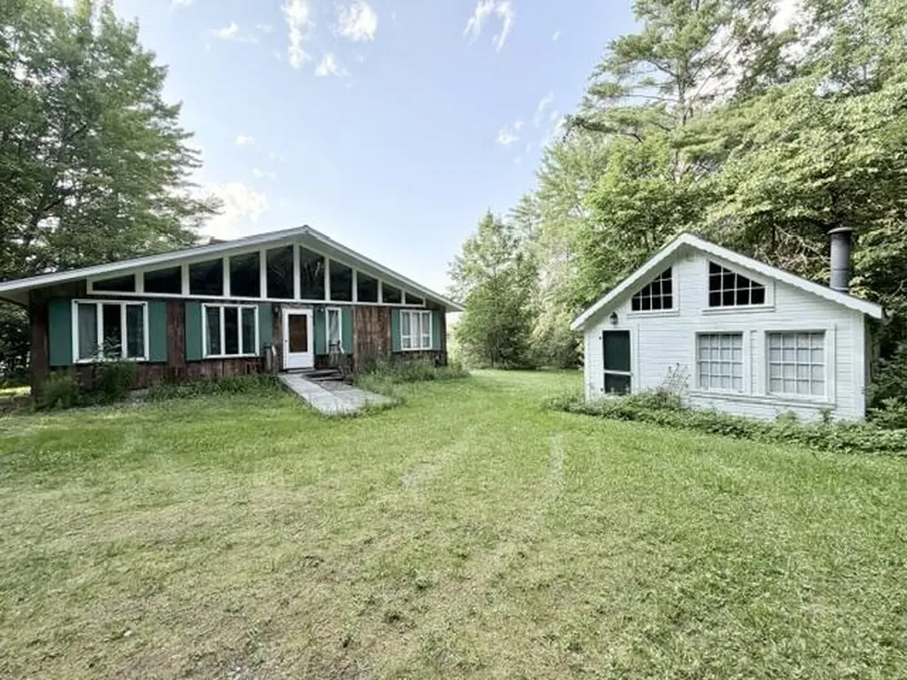 84 Heron Cove Oakland ME 04963