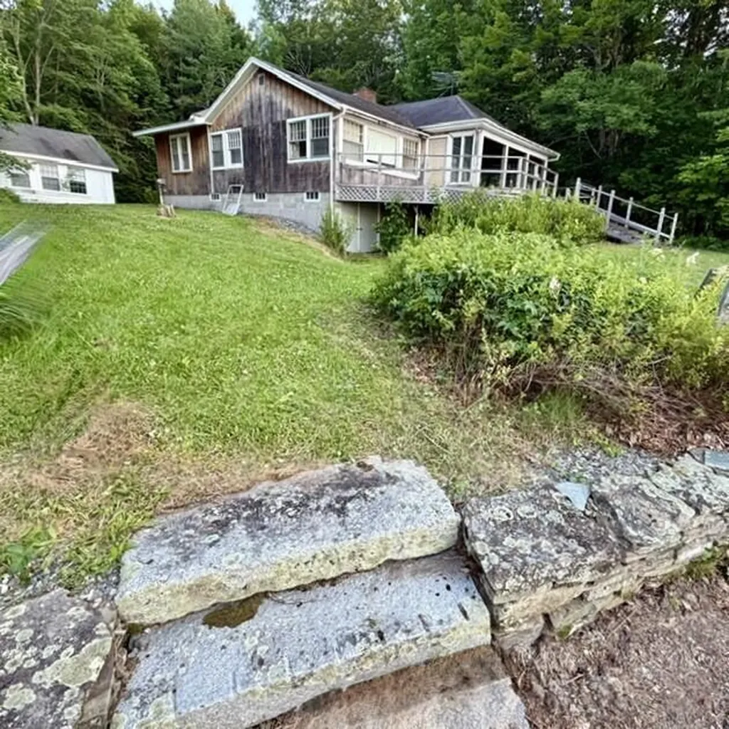 84 Heron Cove Oakland ME 04963