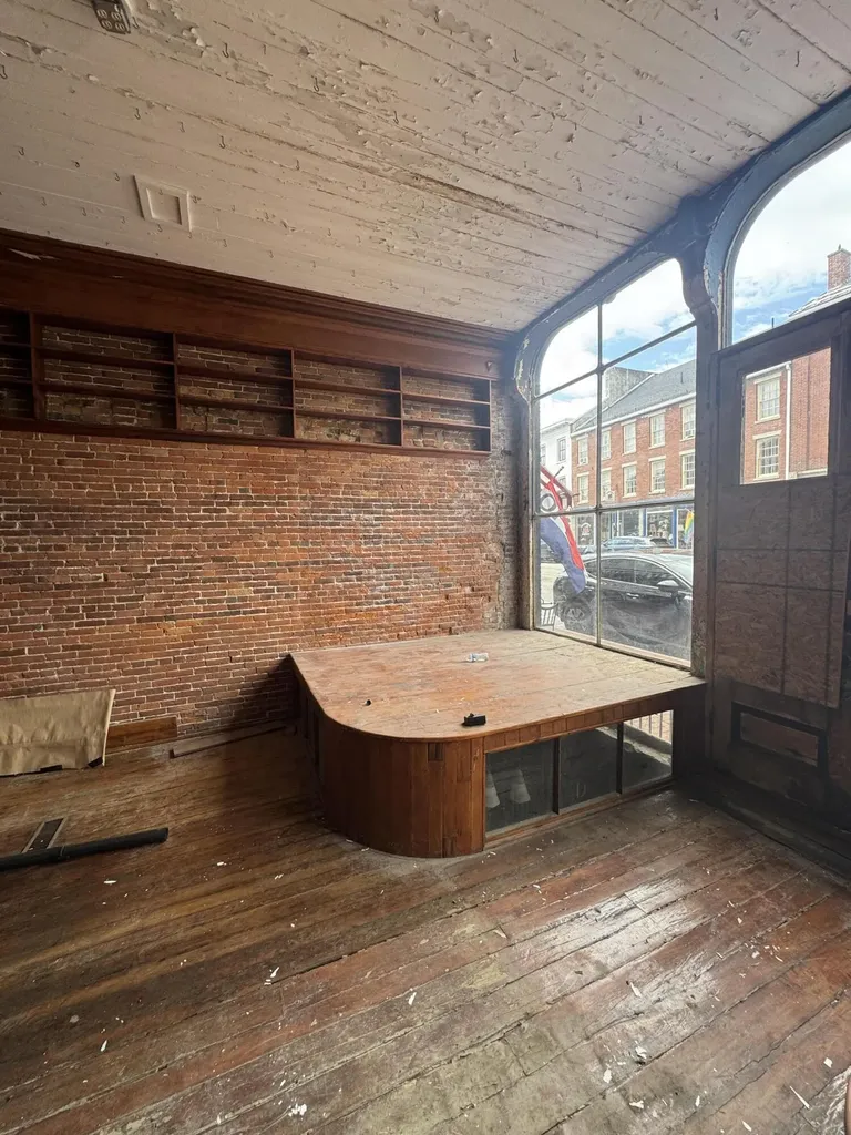 152-154 Water Street Hallowell ME 04347