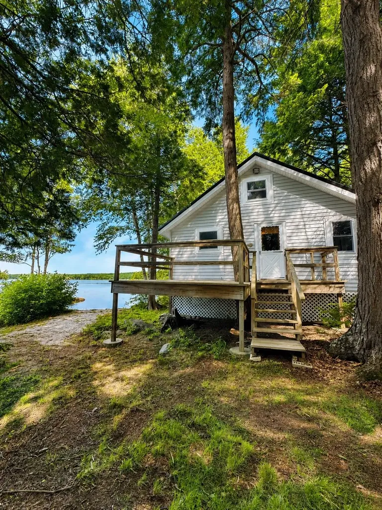 958 Old Ferry Road Hartland ME 04943